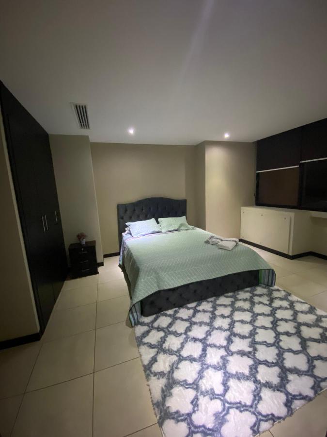 グアヤキルBellini Luxury - Puerto Santa Anaアパートメント エクステリア 写真